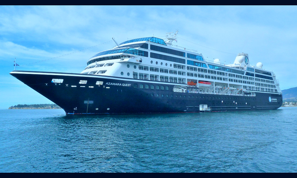 Cruise ship tours: The charm of an Azamara ship