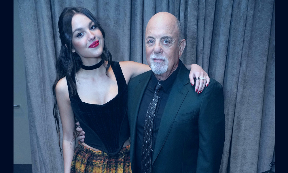Olivia Rodrigo & Billy Joel Perform 'Deja Vu' & 'Uptown Girl' in NYC –  Billboard
