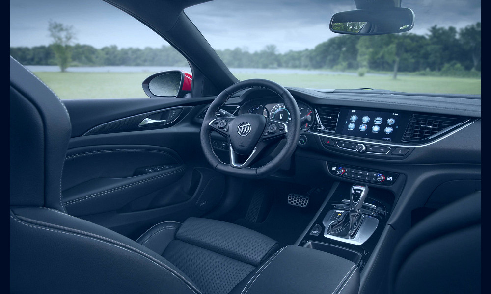 Gallery: 2018 Buick Regal GS interior images