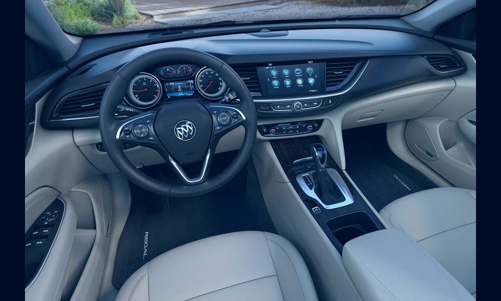 2020 Buick Regal Sportback Interior Dimensions: Seating, Cargo Space &  Trunk Size - Photos | CarBuzz