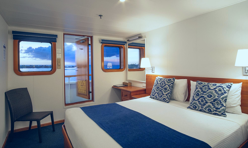 Captain Cook Cruises, Fiji Cruise Guide | Legends