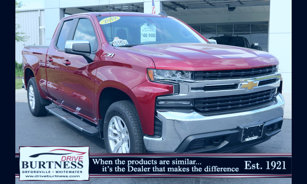 Certified Pre-Owned 2019 Chevrolet Silverado 1500 LT Double Cab in  Whitewater #P6649 | Burtness Chevrolet Buick GMC