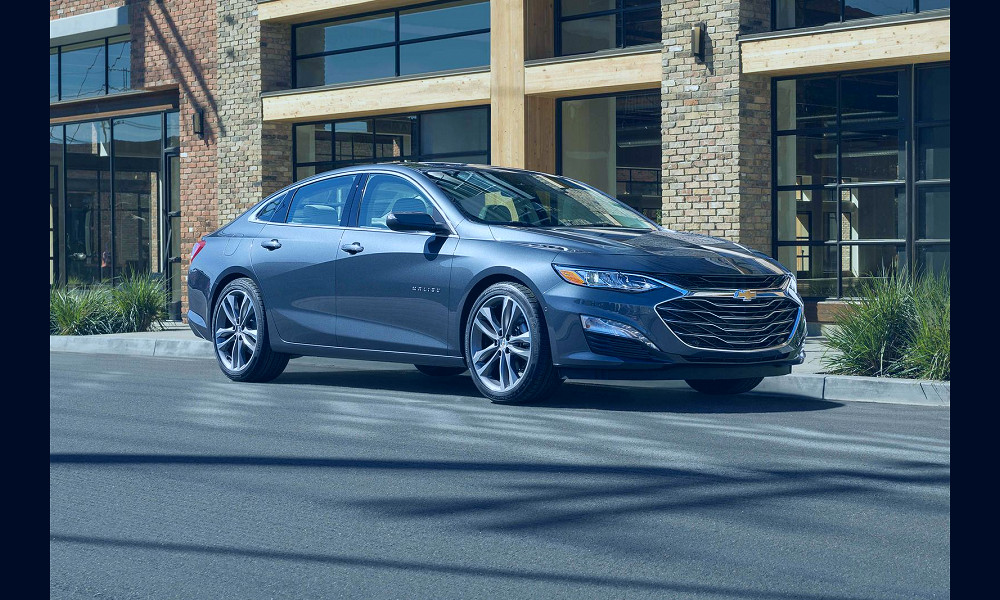 Used 2019 Chevrolet Malibu Hybrid Review | Edmunds