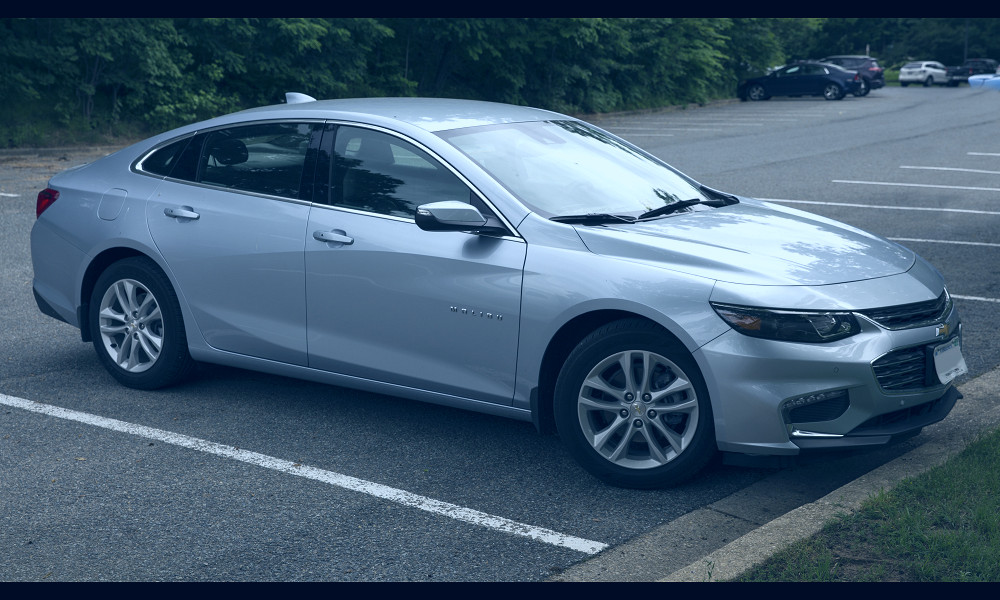 File:2017 Chevrolet Malibu Hybrid, front right.jpg - Wikimedia Commons