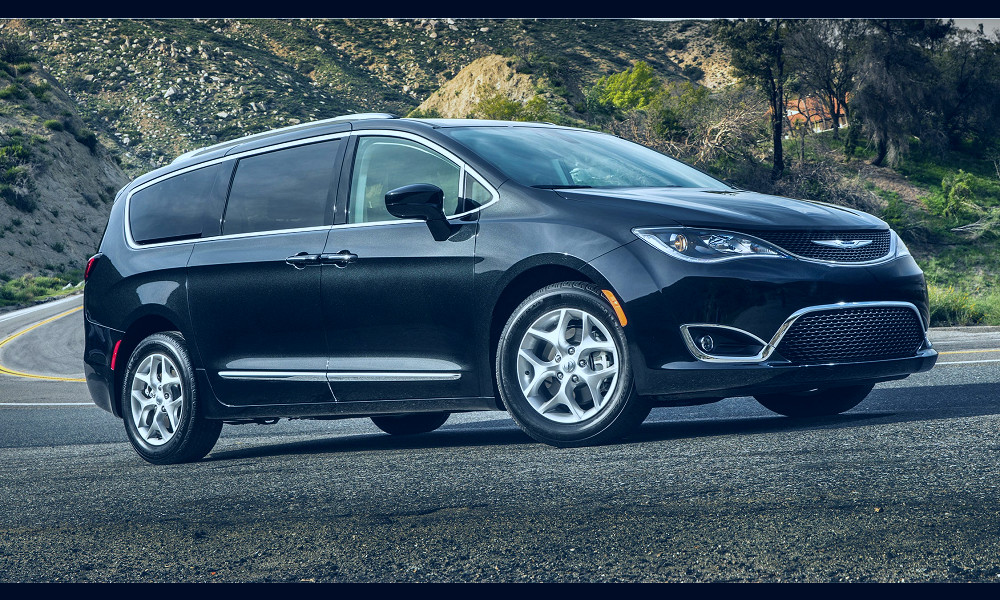 Chrysler Pacifica wins with interior fun and features