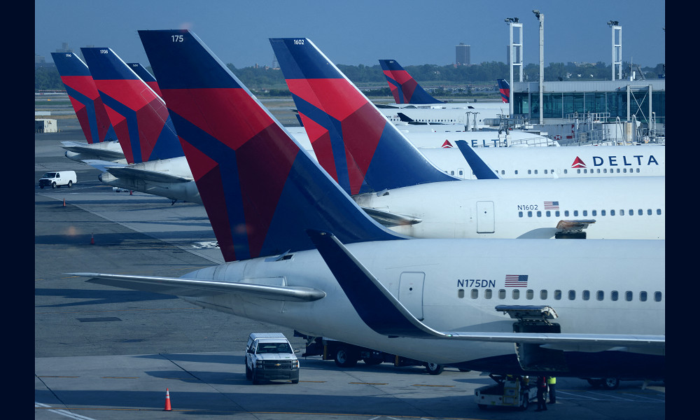 Delta considers large Airbus wide-body order for long-haul flights -  Bloomberg | Reuters