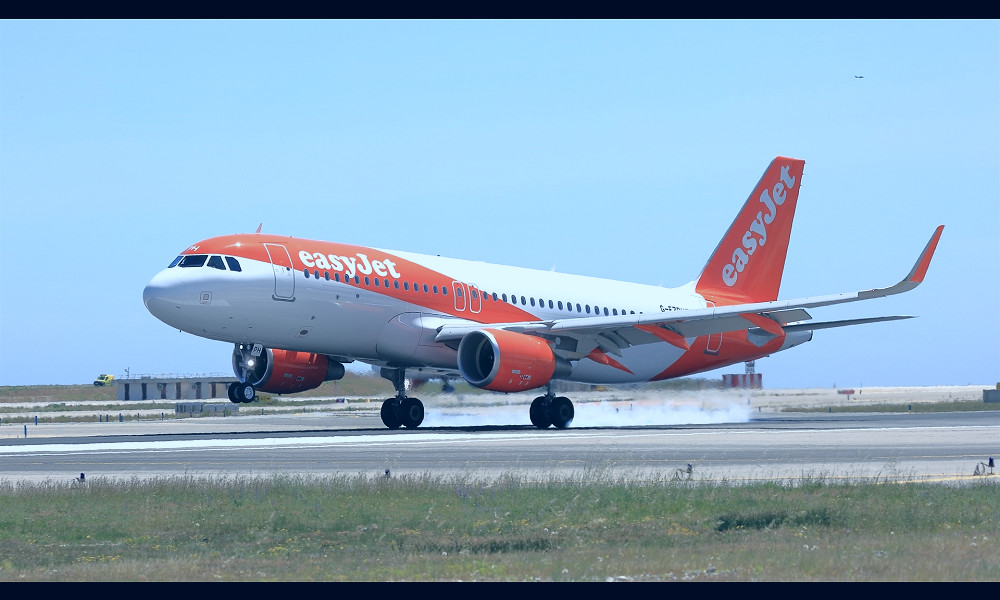 easyJet to become the world's first major airline to operate net-
