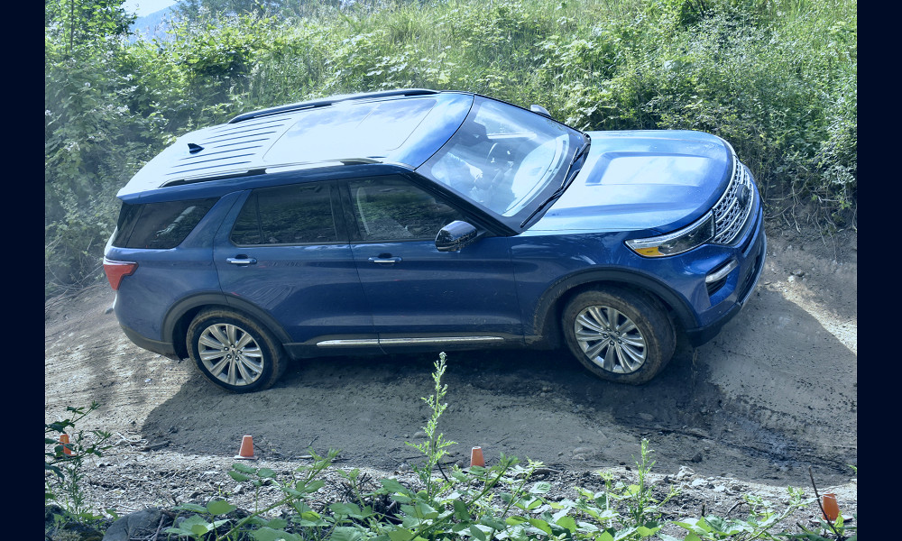 2020 Ford Explorer First Drive Review: Don't Judge A Book By Its Cover |  Digital Trends