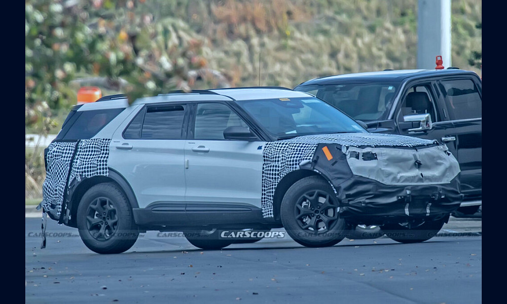 Facelifted 2024 Ford Explorer Spied With Revised Styling And New Tech |  Carscoops