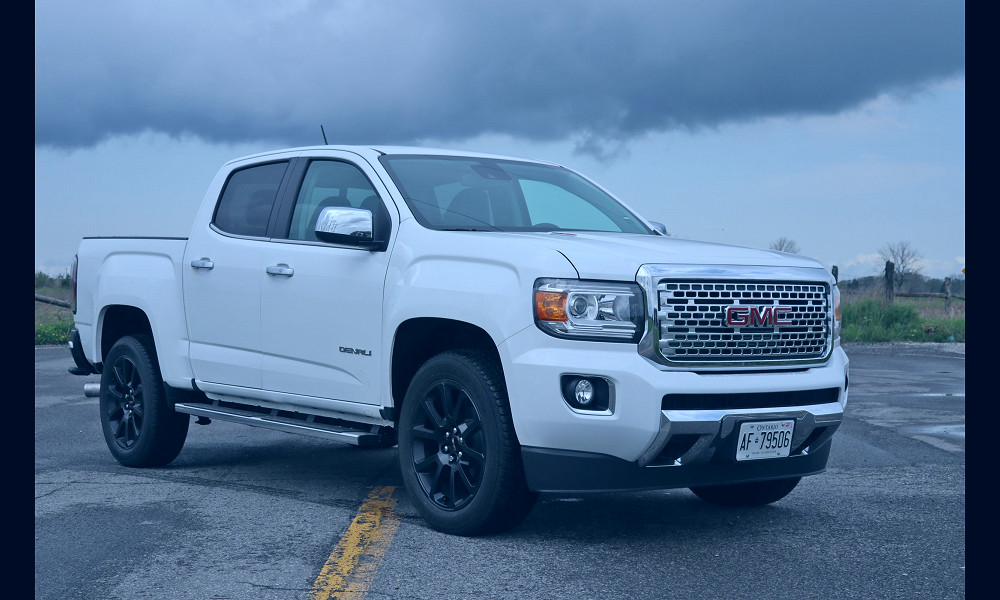 Pickup Review: 2018 GMC Canyon Diesel | Driving