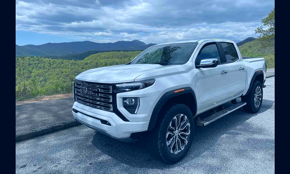 2023 GMC Canyon redesigned with more capability, AT4X off-road trim |  Automotive News