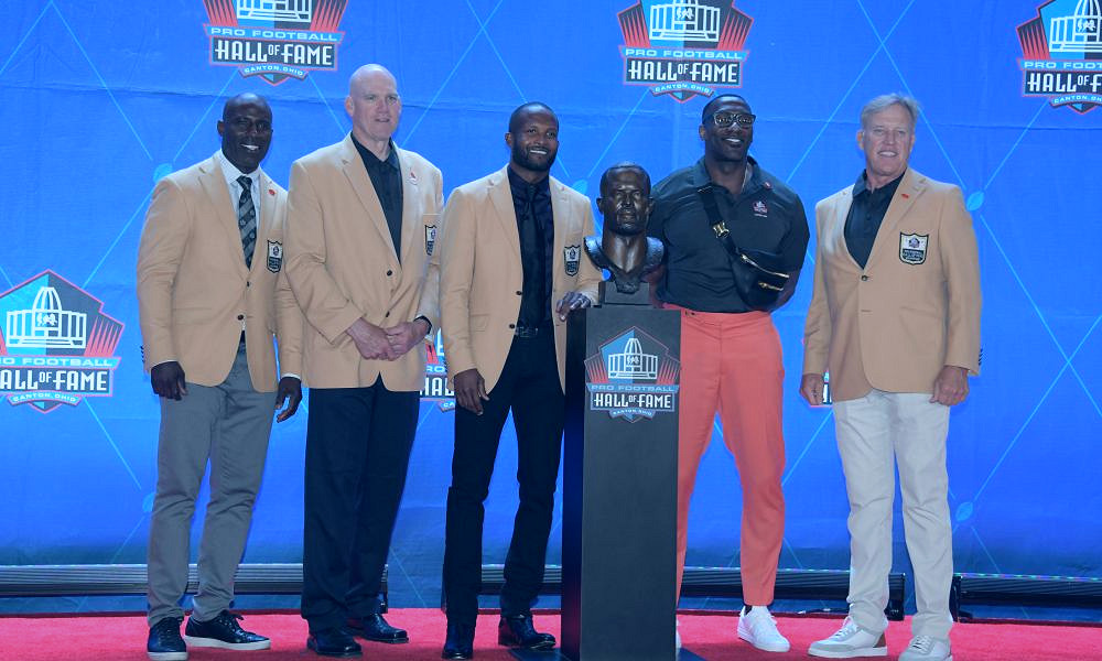 How many Denver Broncos are in the Pro Football Hall of Fame?