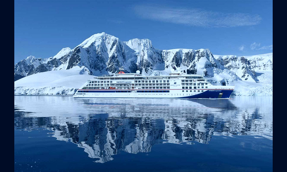 More than ice - Antarctica - Hapag-Lloyd Cruises