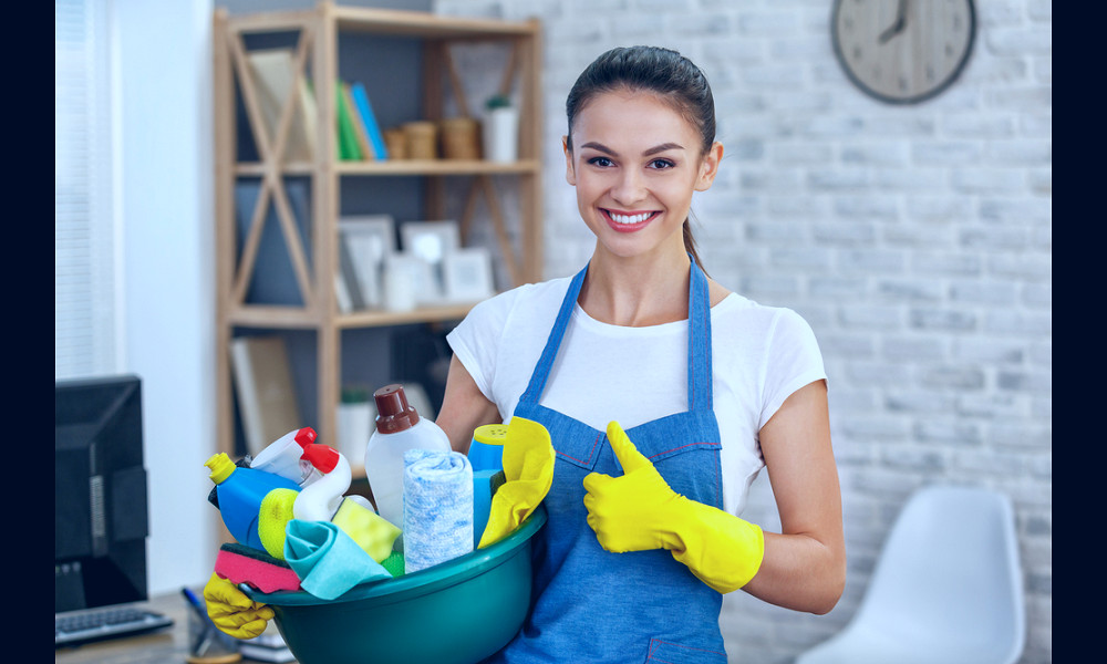How Can You Trust Your Housekeeper?