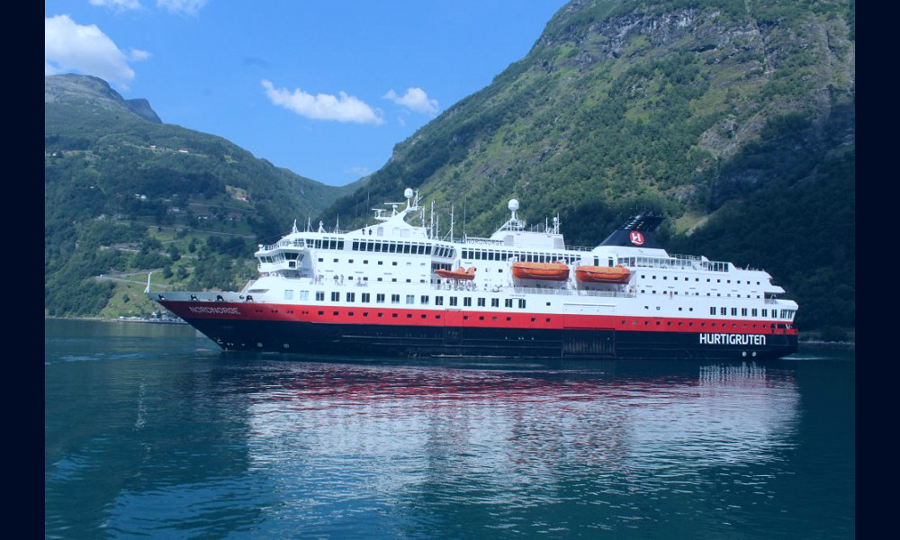 Hurtigruten review: A breathtaking Norway coastal cruise - Rachel's  Ruminations