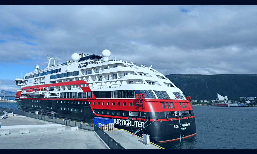 Hurtigruten suspends all expedition cruises after Arctic Covid-19 outbreak  | Financial Times