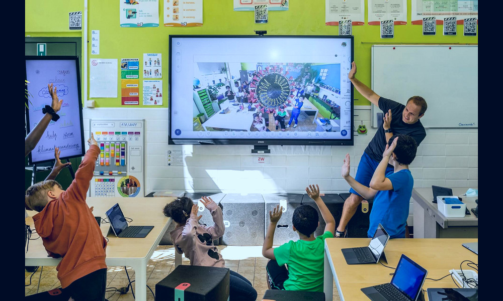 Interactive Learning with Technology: Advantages and Real-Life Applications