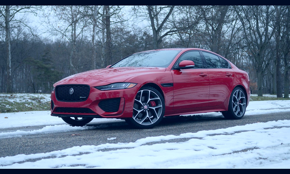 2020 Jaguar XE review: Thinking outside the box - CNET