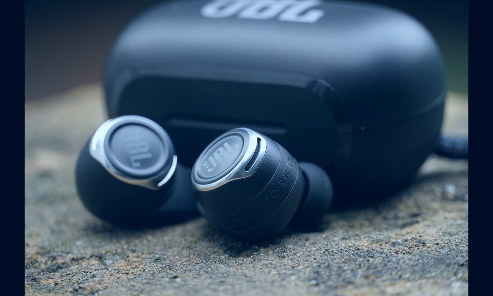 JBL Reflect Flow Pro review: Hard-working fitness buds