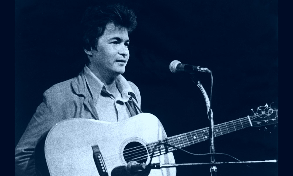 John Prine, One of America's Greatest Songwriters, Dead at 73 – Rolling  Stone