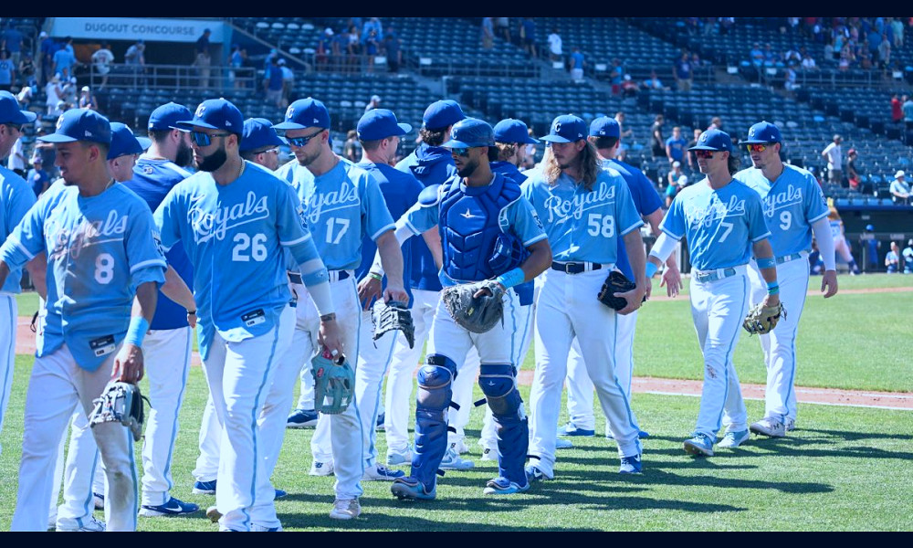 10 Kansas City Royals players are reportedly ineligible to play in Toronto  due to being unvaccinated against Covid-19 | CNN