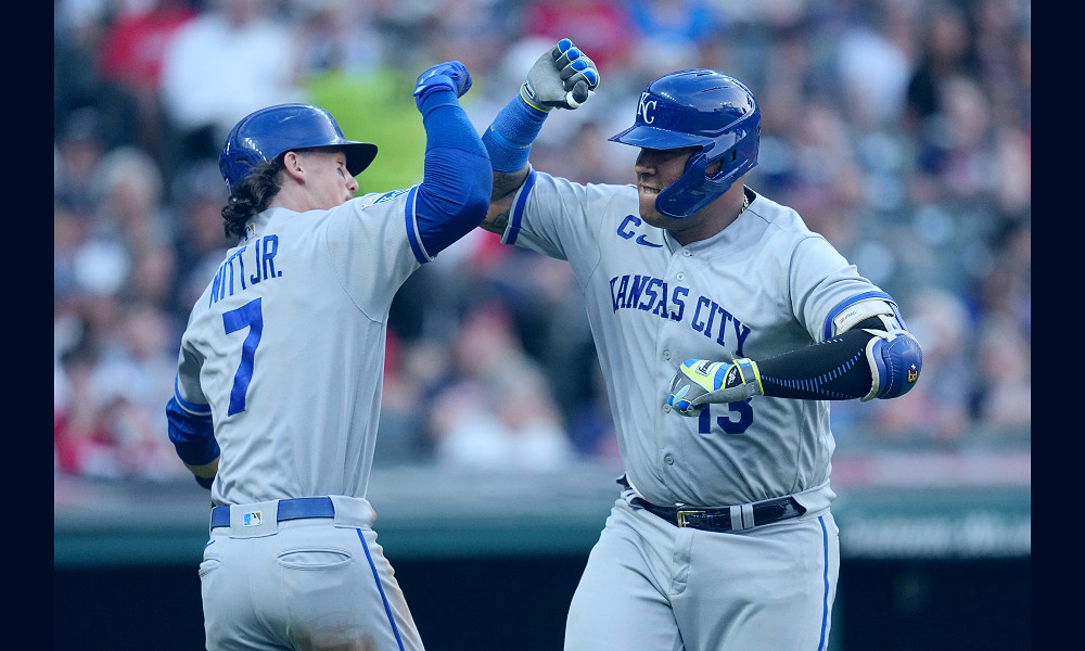 Salvador Perez hits his 200th homer as a catcher as the Royals beat the  Guardians 5-3