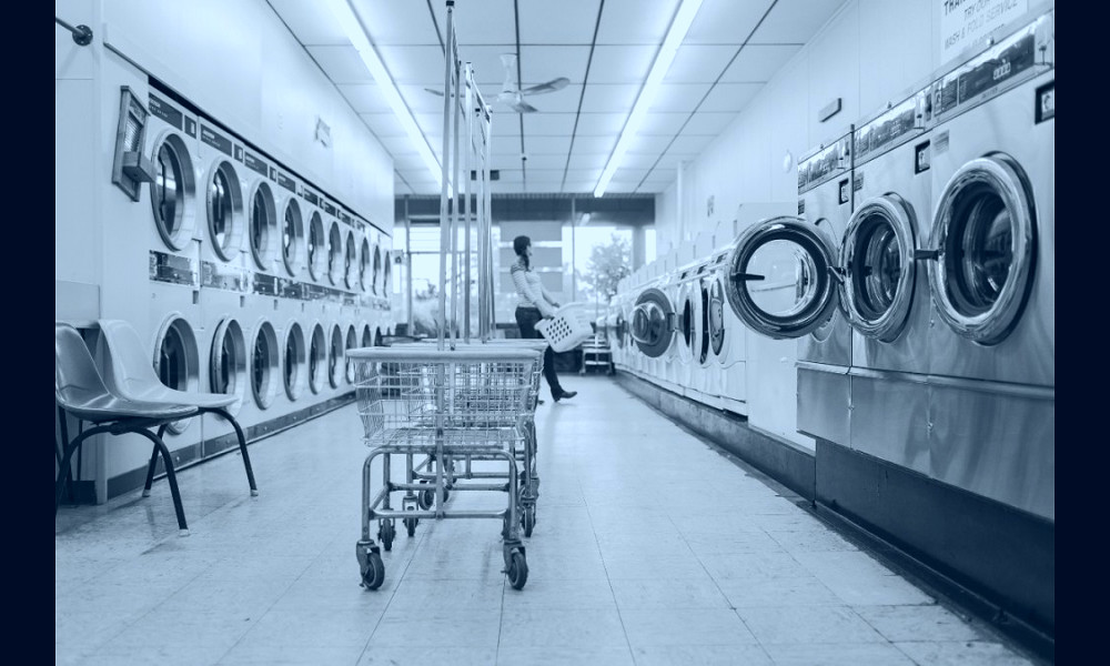 Chicago Laundromat Offering Emergency Responders And Health Care Workers  Free Laundry Services