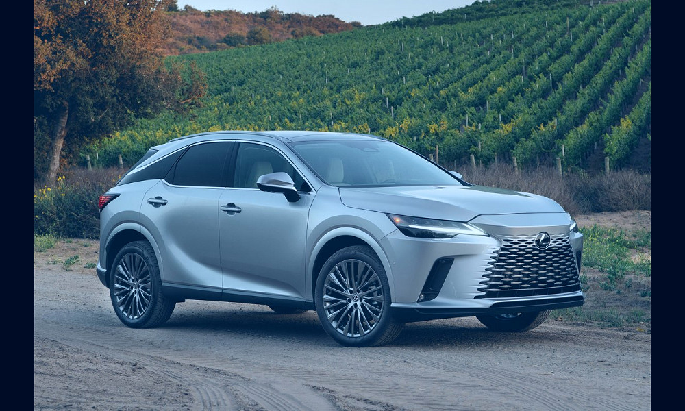 Review: 2023 Lexus RX 350h Resets Its Most Popular SUV - InsideHook