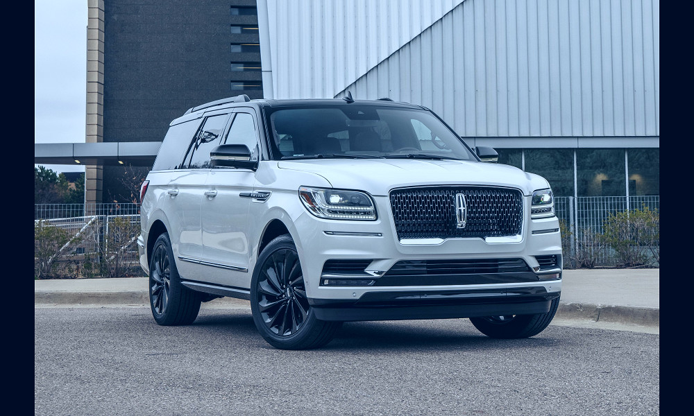 2021 Lincoln Navigator Review, Pricing, and Specs