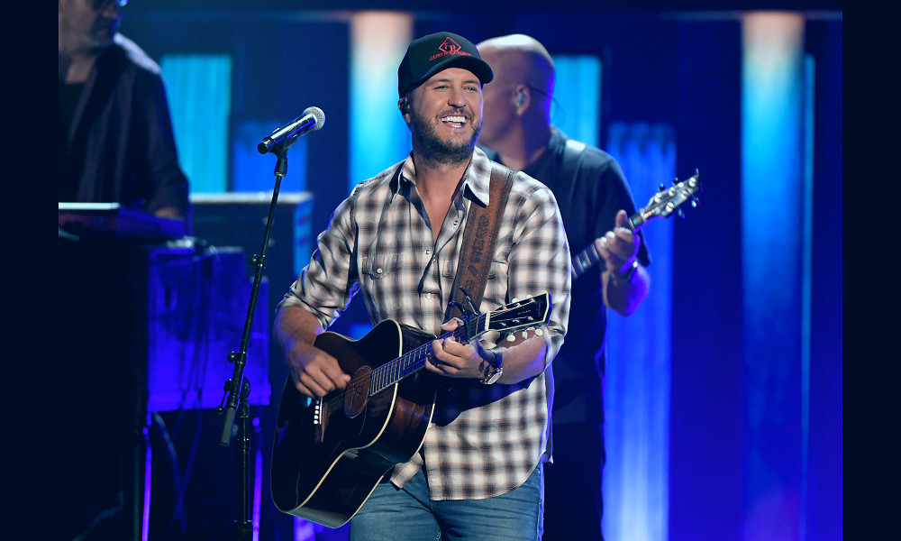 Luke Bryan 2021 Tour Dates: Country Star Announces Summer Tour – Rolling  Stone