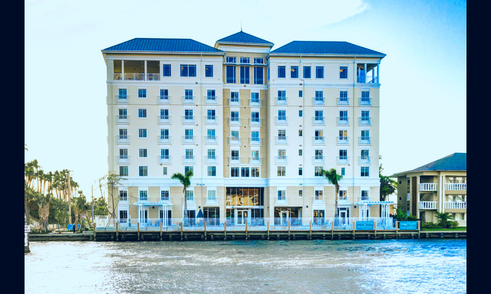 Fort Lauderdale Senior Living | The Meridian at Waterways