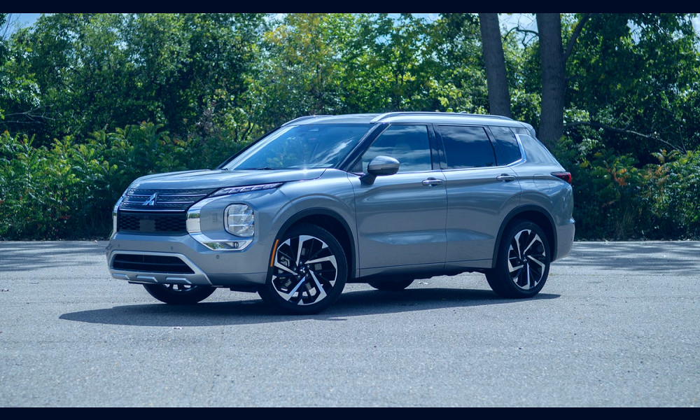 2023 Mitsubishi Outlander PHEV First Drive Review: Staying on Target - CNET