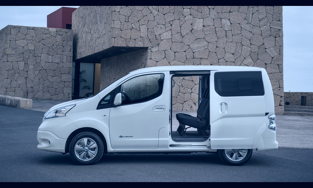 Nissan e-NV200 Review (2023) | Autocar