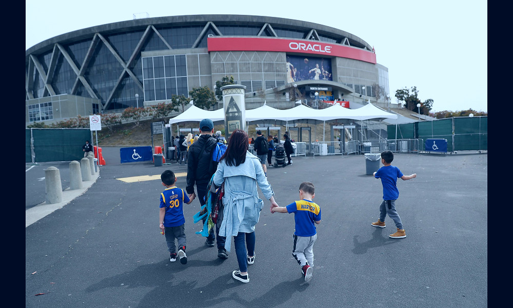 What will happen to Oracle Arena when the Warriors leave for San Francisco?