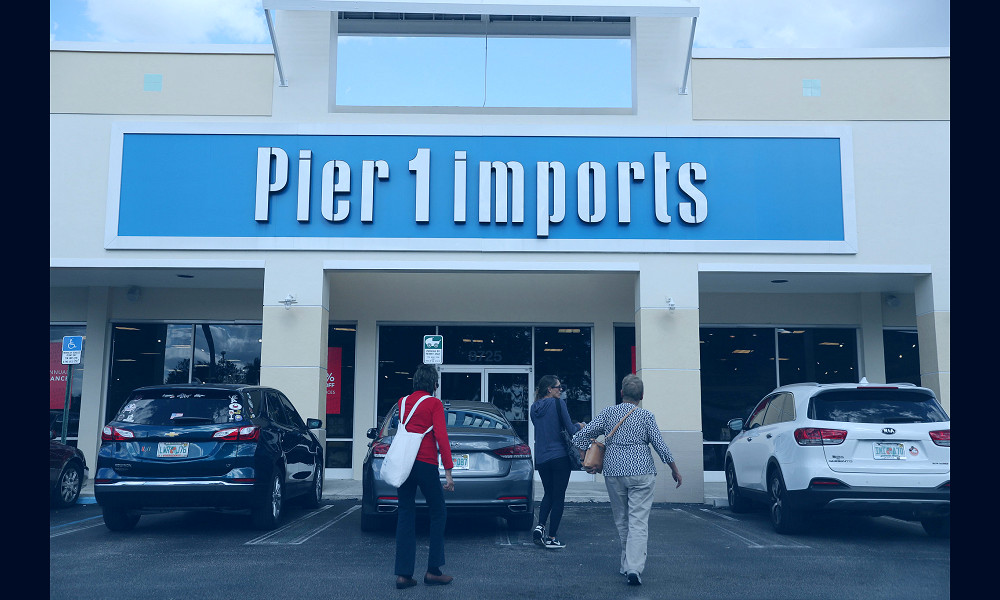 Pier 1 Imports, the Struggling Home Goods Retailer, Files for Bankruptcy -  The New York Times