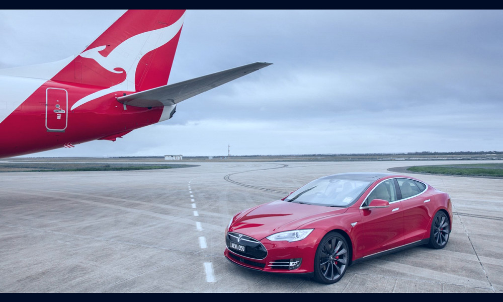 Qantas car insurance offers frequent flyer points to frequent drivers -  Executive Traveller