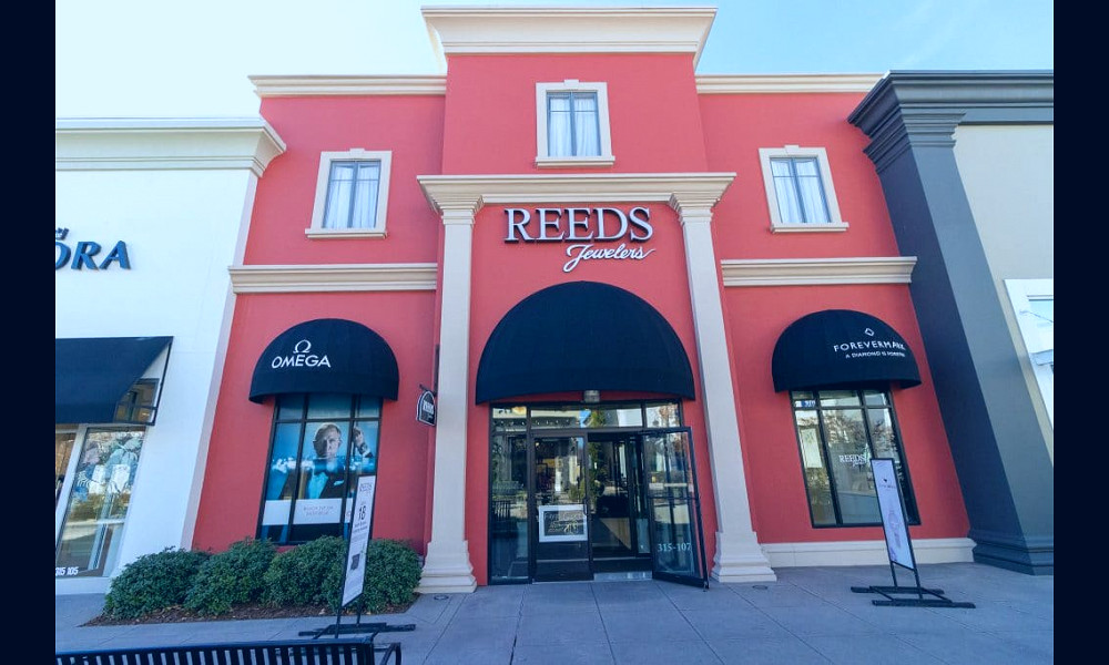 REEDS Jewelers – Bridge Street Town Centre