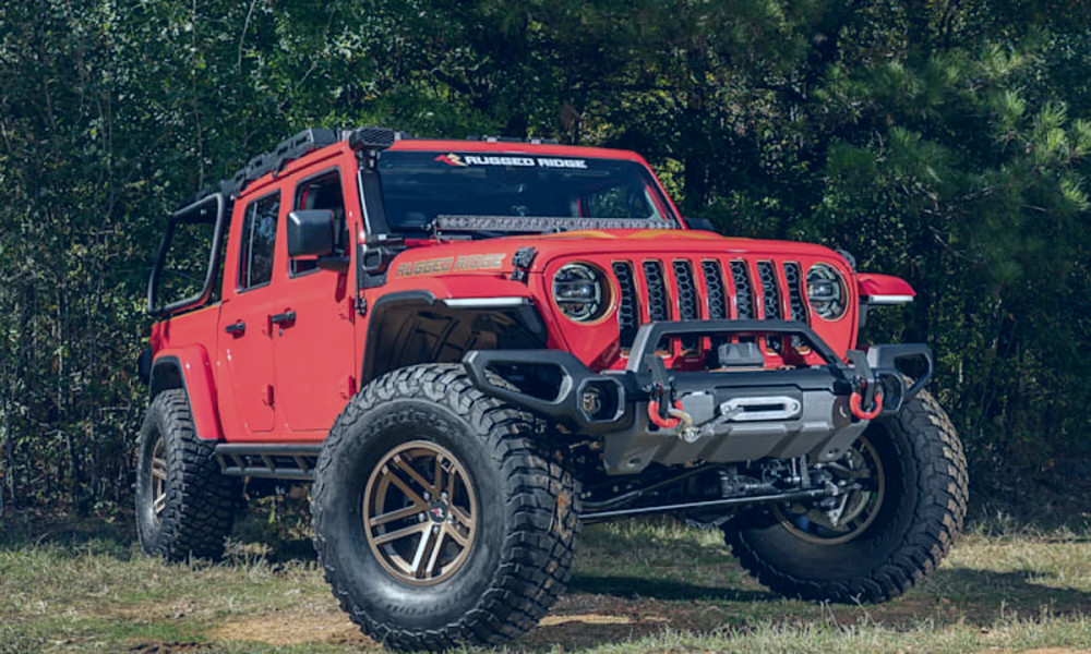 Deep-woods Jeep Gladiator leads Rugged Ridge trio of SEMA Jeep heroes -  Autoblog