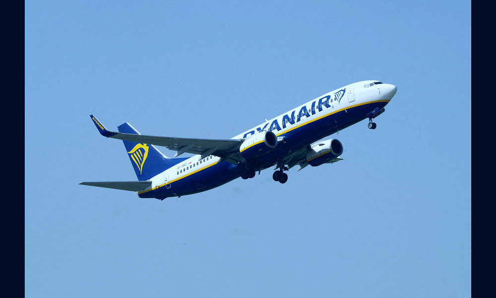 Ryanair places major Boeing order after jet price truce | Reuters