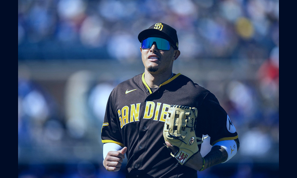 San Diego Padres sign Manny Machado to 11-year contract extension  reportedly for $350 million | CNN