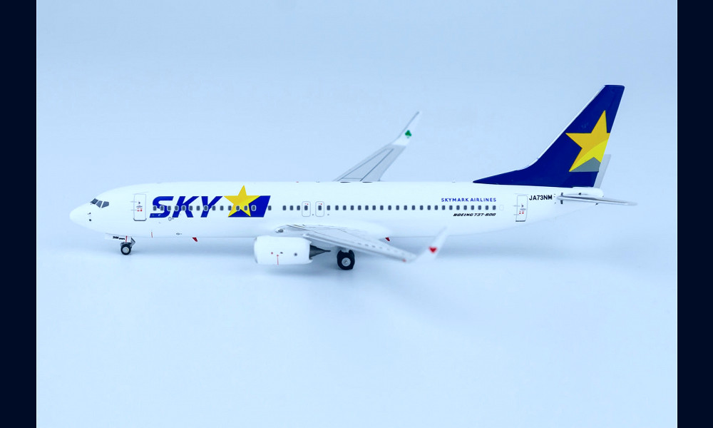1/400 Skymark Airlines B 737-800/w NG Models 58141 – Midwest Model Store