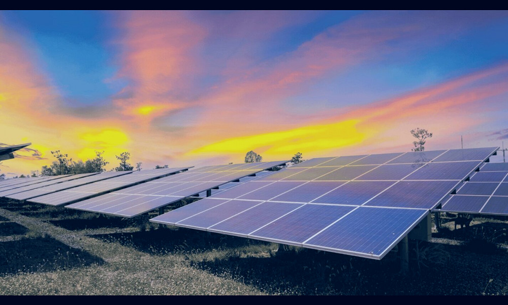 What Is Solar Energy & How Does it Work? (2023 Guide)