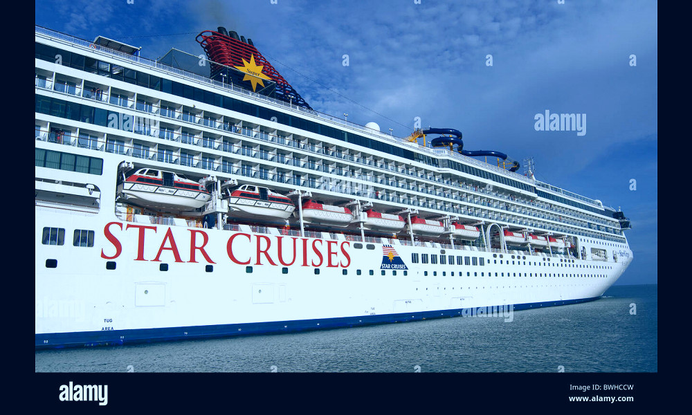 Star cruises, Star Virgo cruise ship setting sail from the port of Phuket  Thailand Stock Photo - Alamy