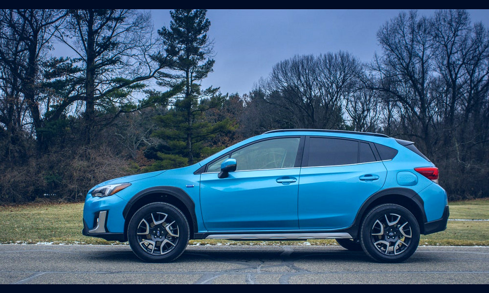 2019 Subaru Crosstrek Hybrid adds plug, subtracts utility, joy - CNET