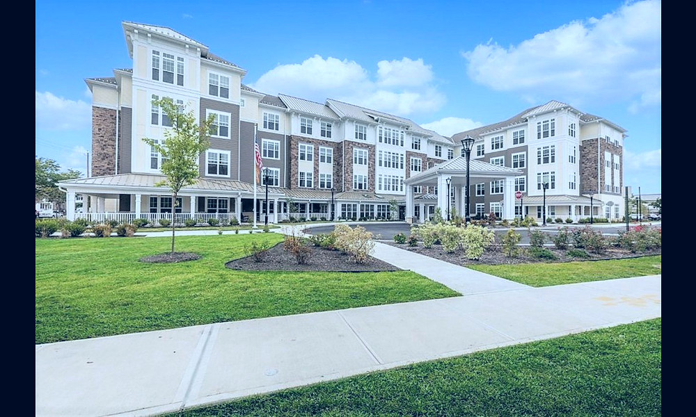 A bistro, theater, courtyard and more: Sunrise Senior Living facility now  open in New Dorp - silive.com