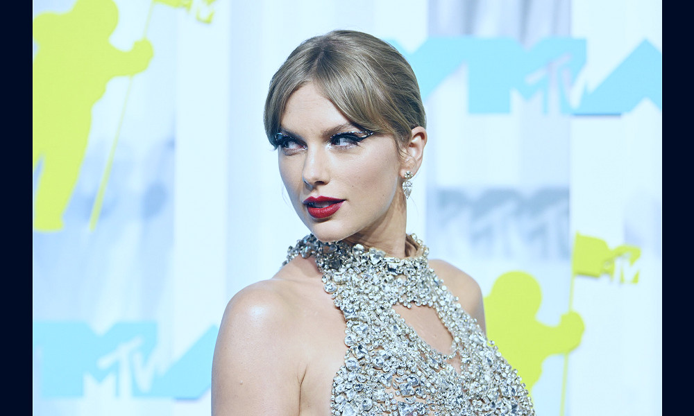 Taylor Swift's Style Evolution Gallery – Billboard