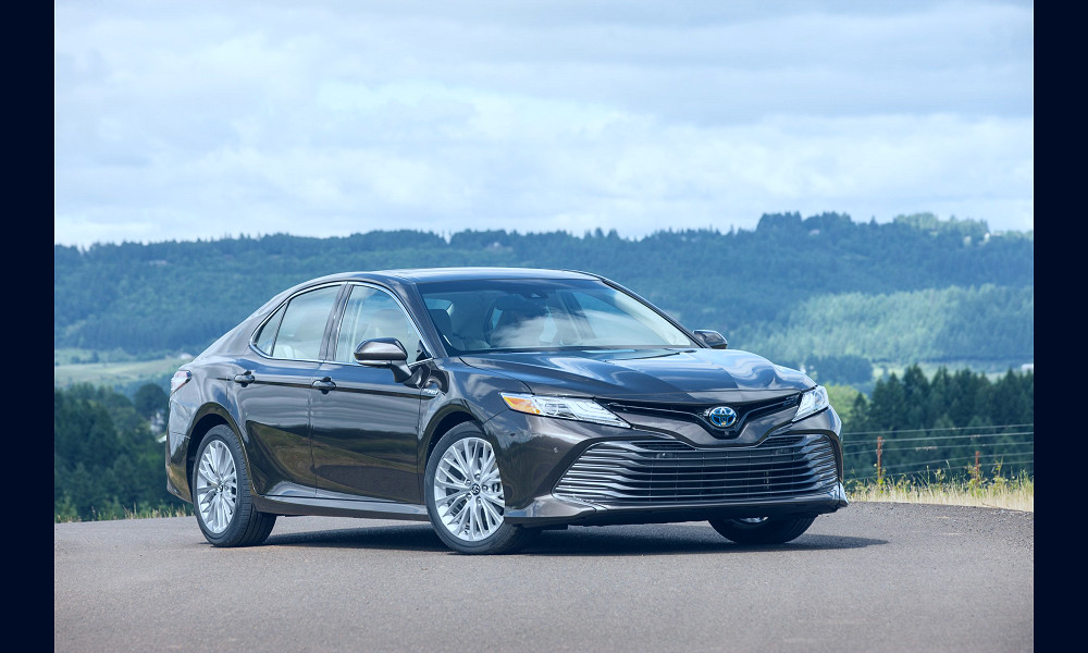 The 2020 Toyota Camry XLE Hybrid Wins the Game No One Wants to Play