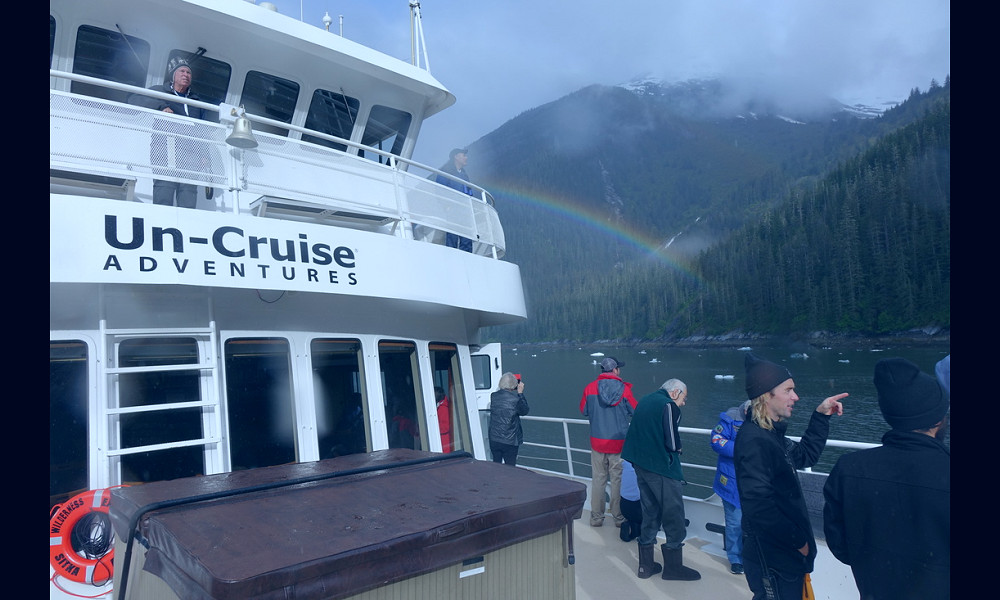 The Un-Cruise Adventures Experience in Alaska Takes Your Breath Away - In  The Loop Travel