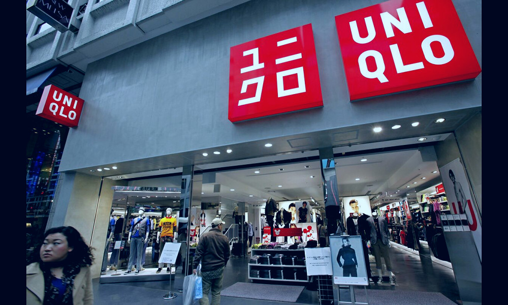 Packing T-shirts? There's a Uniqlo robot for that - Los Angeles Times
