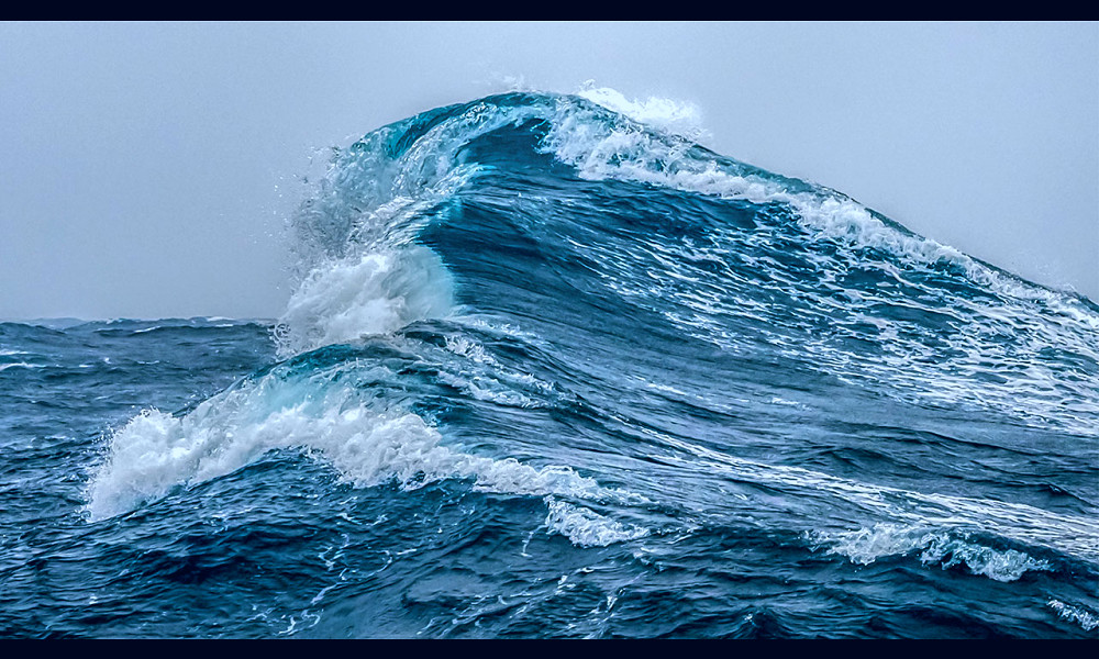 The ocean's tallest waves are getting taller | Science | AAAS